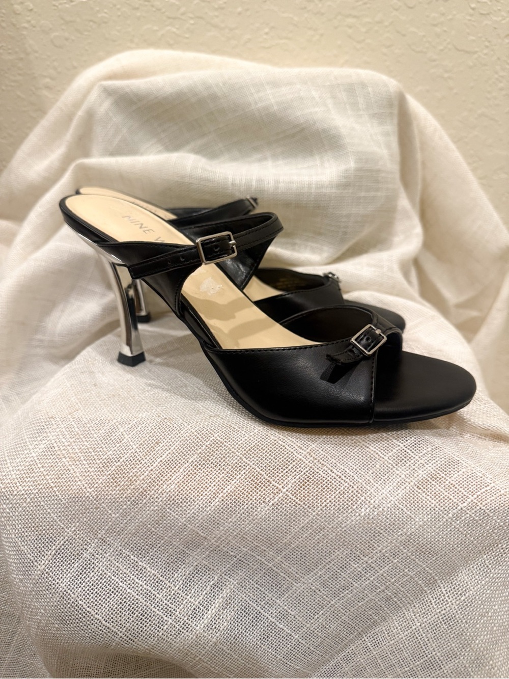 Nine West Black Leather Buckle Stiletto with Silver Heel (Never Worn) Size 7